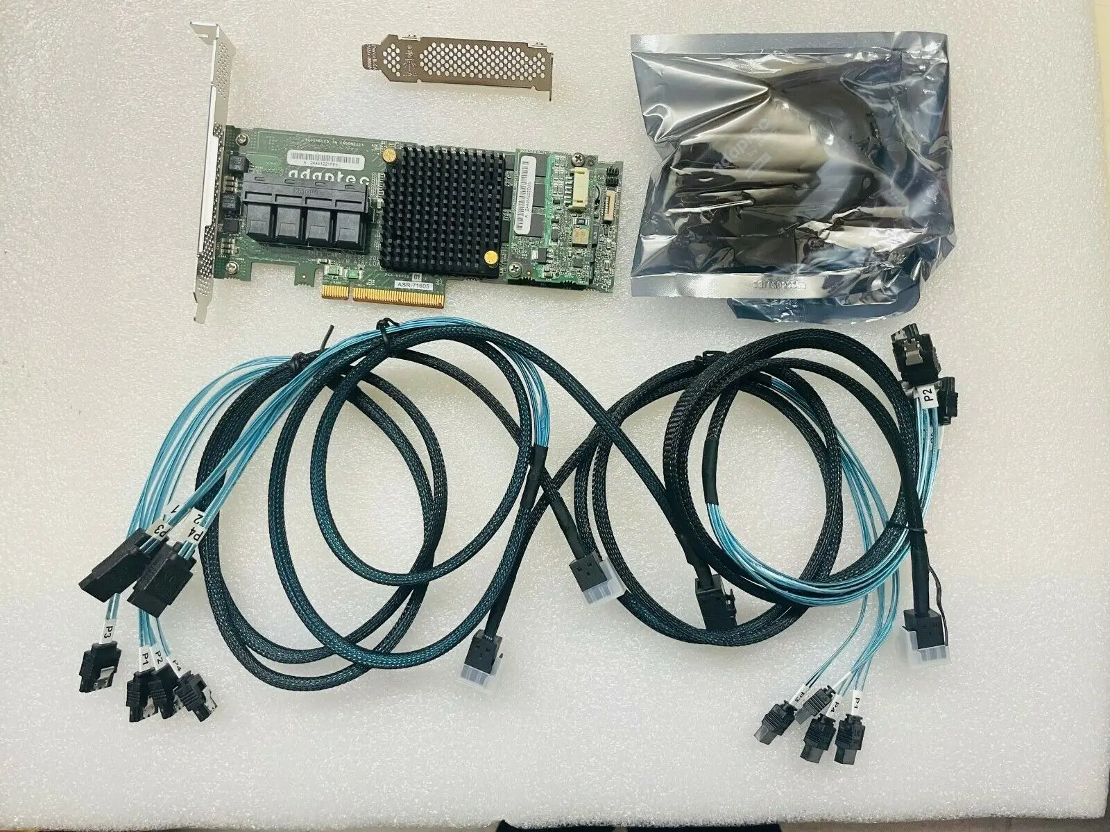 Adaptec ASR 71605 PCIe RAID Controller 2 Adaptec ASR 71605 PCIe RAID Controller - Image 2