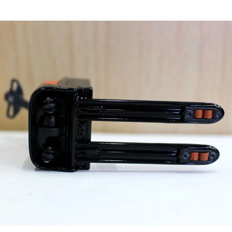 1/24 Alloy Forklift Model for Collectors 2 1/24 Alloy Forklift Model for Collectors - Image 2