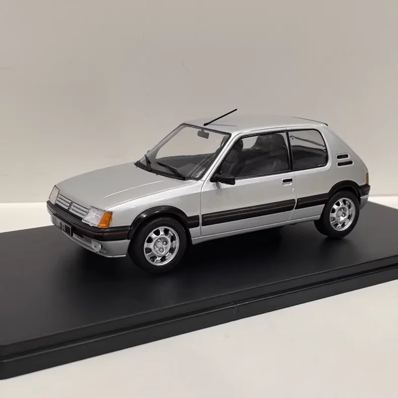 Peugeot 205 GTI 1:24 Scale Die-Cast Model 1 Peugeot 205 GTI 1:24 Scale Die-Cast Model