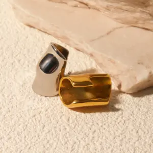 Se746a01db63a4d4eaadc9a0ecbc27b6cC 1