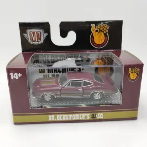 Vintage 1:64 Oldsmobile Cutlass 442 W-30 Diecast 13 Se77f5c7c4350462884ec994720d034c3y