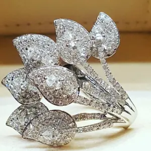 Floral Cocktail Ring in Silver or Gold Tone 7 Se7fee48834394772bb9884a301f75072r