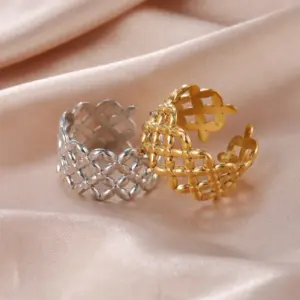 Se80b5418be444f35adf2435116107931F