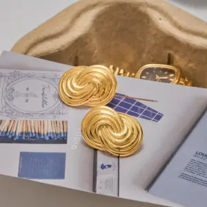 Se852029f20f34d08a7a7eb758919f730k