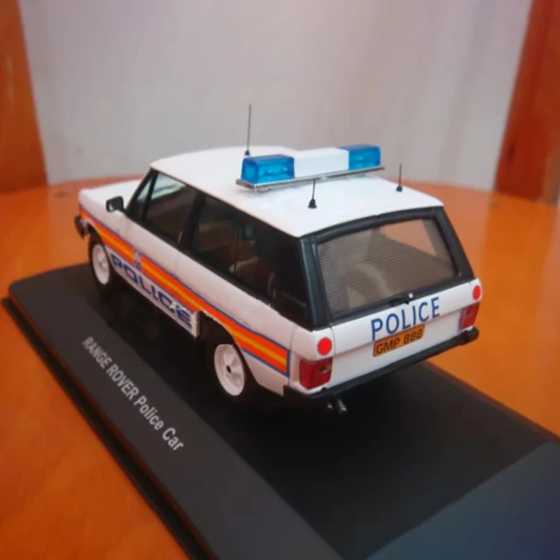 1:43 Scale Land Rover Police Model Replica 5 1:43 Scale Land Rover Police Model Replica - Image 5