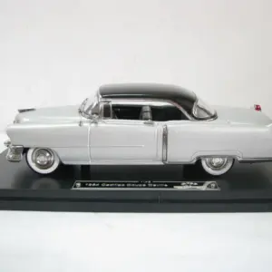 1954 Silver Coupe Diecast Model in 1:43 Scale 9 Se88481e267b4466ca38ebd4d0950cc09K