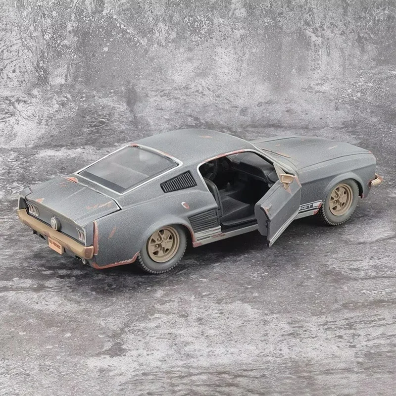 1967 Ford Mustang GT Diecast Model 1:24 Scale 3 1967 Ford Mustang GT Diecast Model 1:24 Scale - Image 3