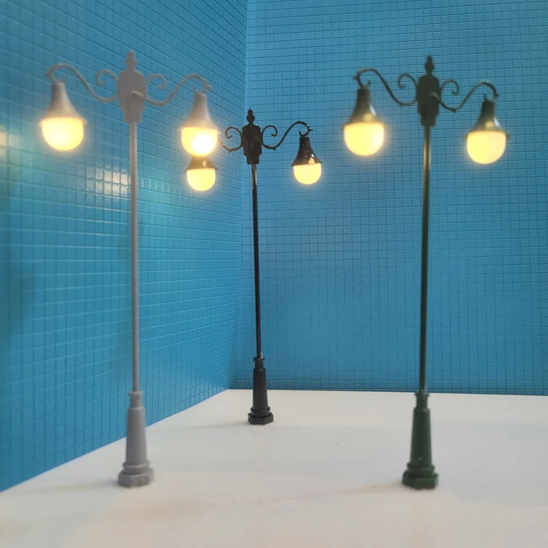HO Scale Vintage Street Lamp Set (2 pcs) 3 HO Scale Vintage Street Lamp Set (2 pcs) - Image 3