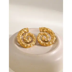 Gold Spiral Hammer Pattern Stainless Steel Earrings 10 Se96cee3378e148d991f53fbdb55bc0feT