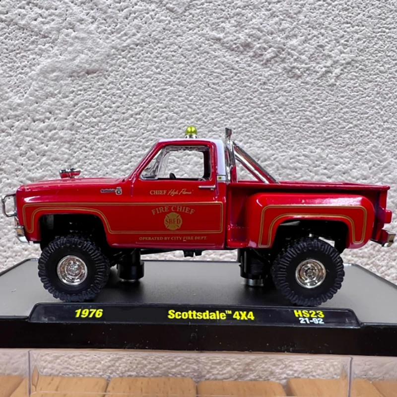 1976 Scottsdale 1:64 Scale Diecast Pickup Model 2 1976 Scottsdale 1:64 Scale Diecast Pickup Model - Image 2