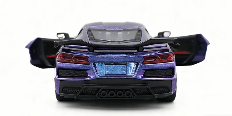 Purple Chevrolet Corvette Z06 Model 1:24 Scale 2 Purple Chevrolet Corvette Z06 Model 1:24 Scale - Image 2