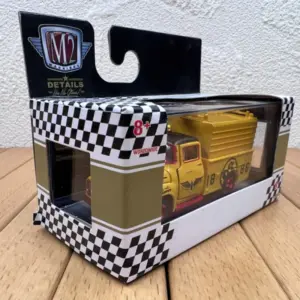 Vintage 1956 Ford F100 Diecast Model 12 Sea03b1ec2c2f423ca870c322208b8473h