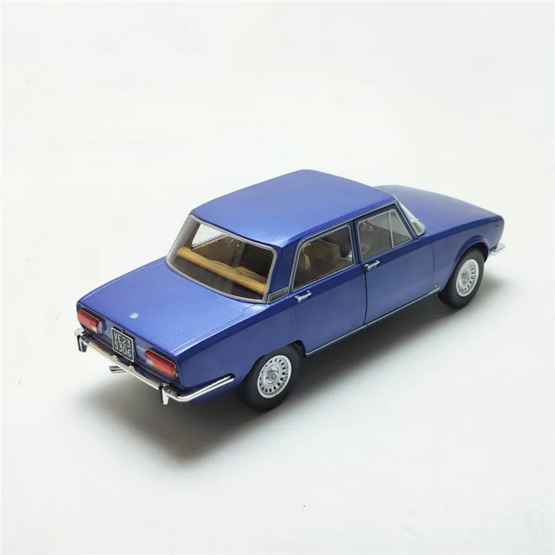 1:18 Alfa Romeo Alfetta GTV 2000L Diecast Model 3 1:18 Alfa Romeo Alfetta GTV 2000L Diecast Model - Image 3