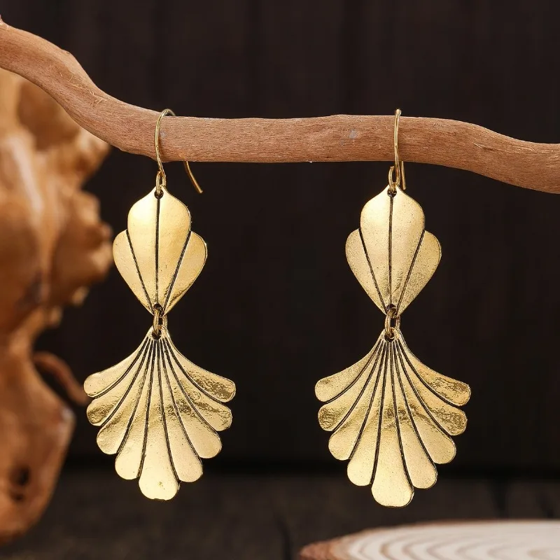 Vintage Geometric Flower Drop Earrings for Women 2 Vintage Geometric Flower Drop Earrings for Women - Image 2