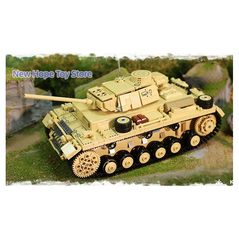WWII German Panzer III Tank Model Kit 4 WWII German Panzer III Tank Model Kit - Image 4
