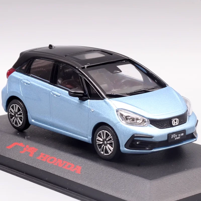 Honda Fit 1:43 Scale Diecast Model Vehicle 4 Honda Fit 1:43 Scale Diecast Model Vehicle - Image 4
