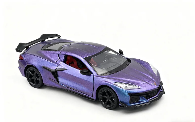 Purple Chevrolet Corvette Z06 Model 1:24 Scale 4 Purple Chevrolet Corvette Z06 Model 1:24 Scale - Image 4