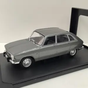 Vintage 1965 Renault 16 Diecast Model 1/24 Scale 8 Sebb6e8b8e0604105b8f3e91489e57a46N