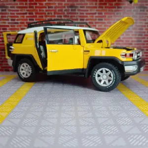 1:24 Scale White SUV Diecast Model 12 Sebcdffb1711047e59ce1d6c4be6d0814p