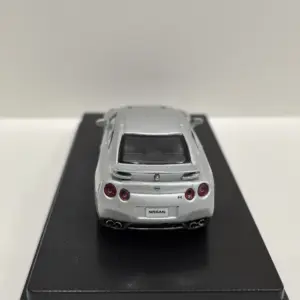 Diecast Nissan GT-R R35 Model 1:64 Silver 10 Sec289567cafb49d0ab9485dc3536acbcN