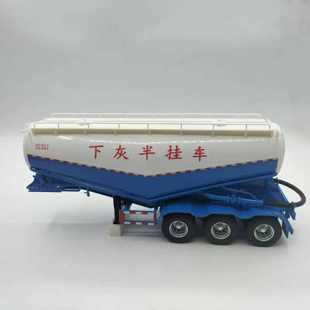 Powder Tank Ash Mixing Truck Model 1:24 Scale 4 Powder Tank Ash Mixing Truck Model 1:24 Scale - Image 4