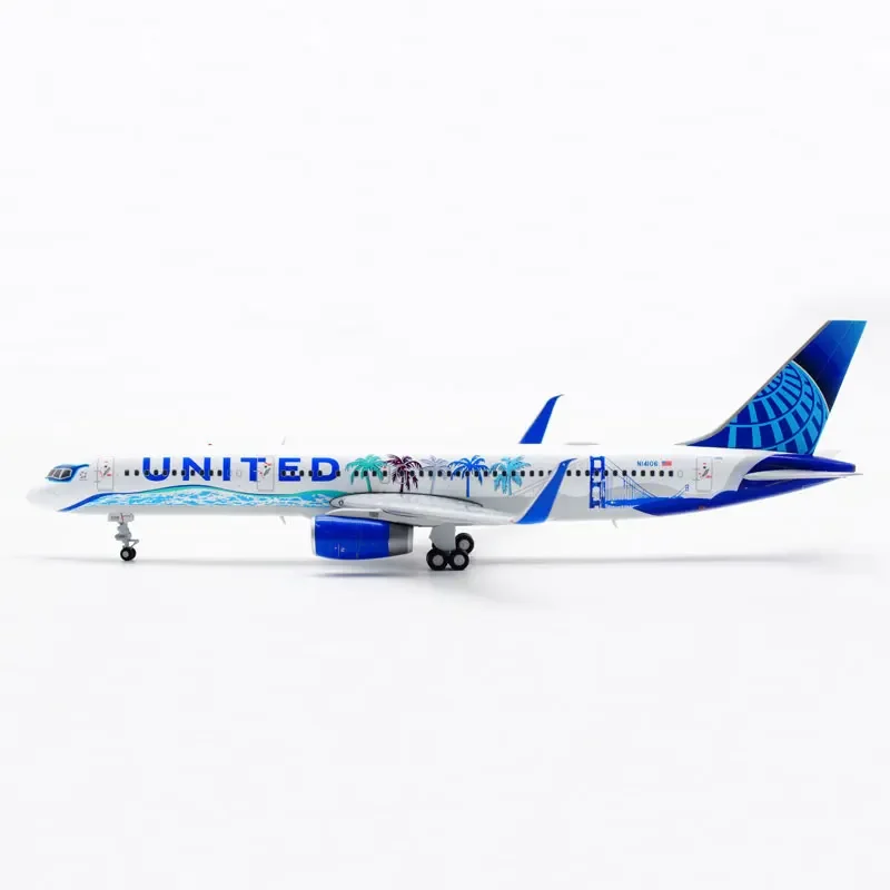 United Airlines Boeing B757-200 Diecast Model 1:200 5 United Airlines Boeing B757-200 Diecast Model 1:200 - Image 5