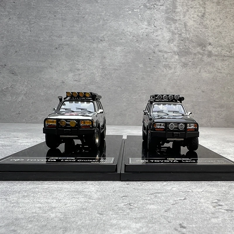 1:64 Land Cruiser LC80 Diecast Model SUV 3 1:64 Land Cruiser LC80 Diecast Model SUV - Image 3
