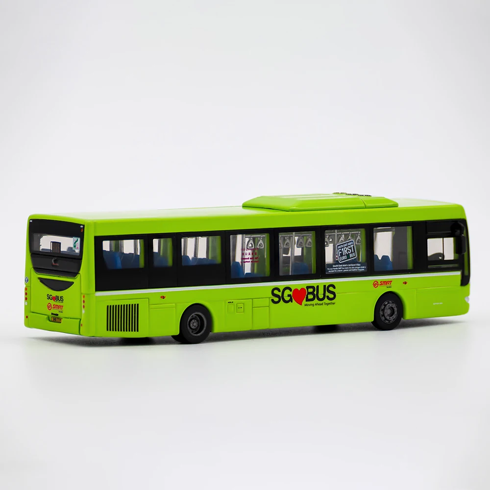 Vibrant Lime Green Singapore OC500LE Bus Model 3 Vibrant Lime Green Singapore OC500LE Bus Model - Image 3