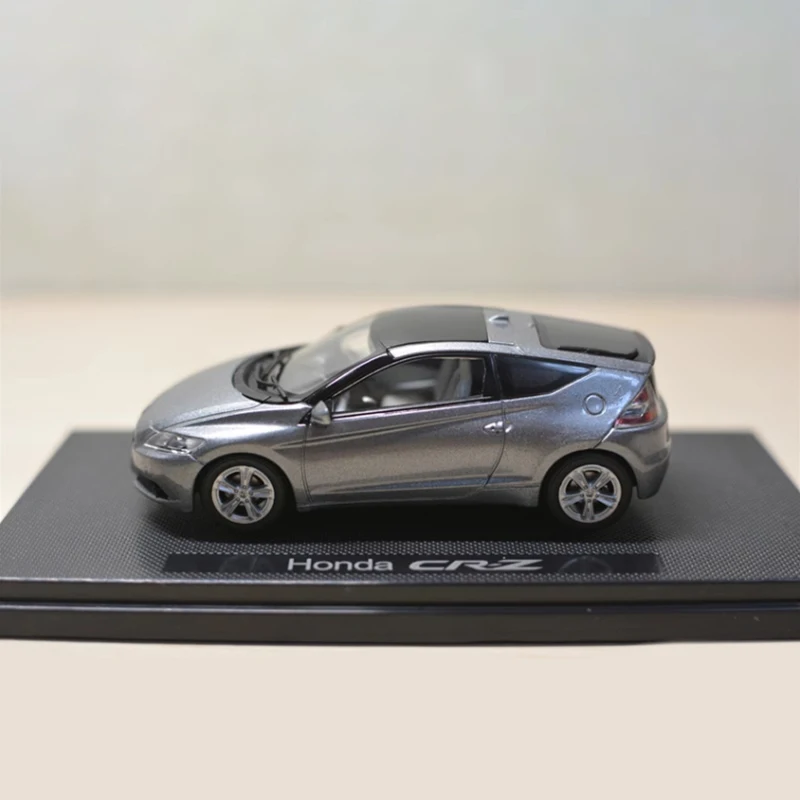 Honda CR-Z 2010 Diecast Model 1:43 Scale 2 Honda CR-Z 2010 Diecast Model 1:43 Scale - Image 2
