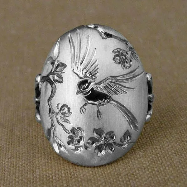 Vintage Floral Geometric Cocktail Ring for Women 6 Vintage Floral Geometric Cocktail Ring for Women - Image 6