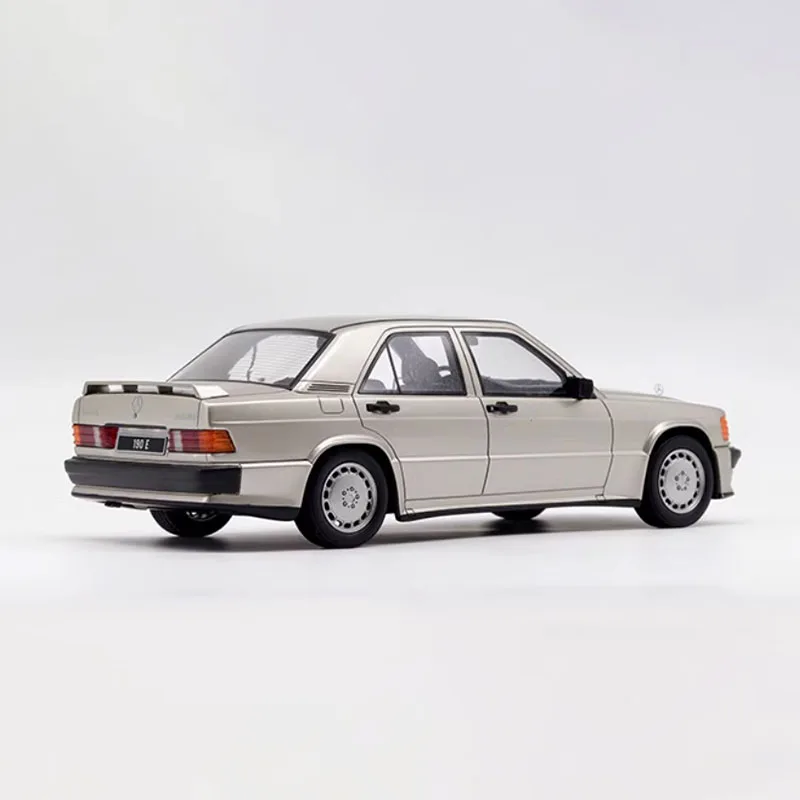 Mercedes-Benz 190E 2.5-16 W201 EVOII Model 5 Mercedes-Benz 190E 2.5-16 W201 EVOII Model - Image 5