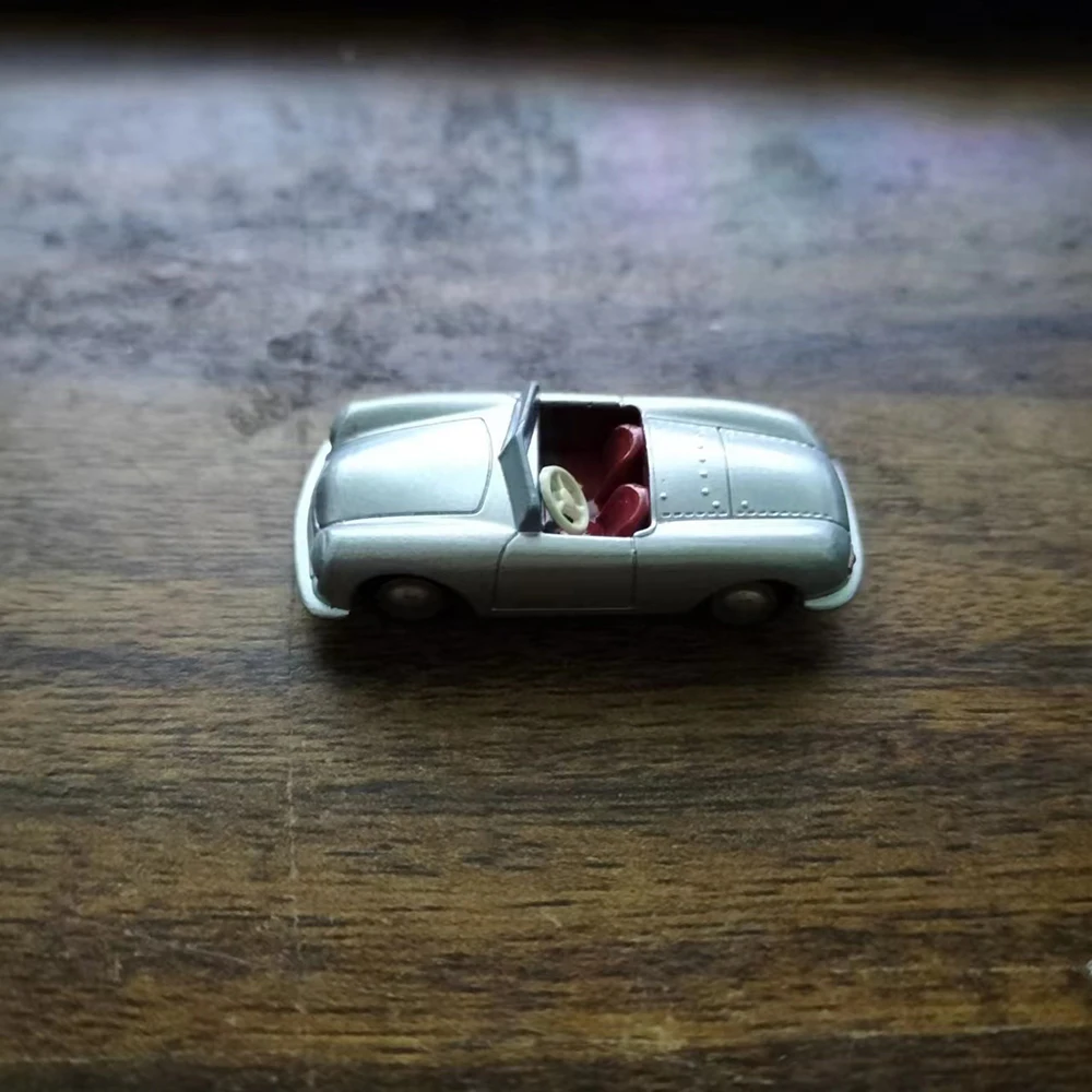 Miniature Scale Model Porsche Cabriolet 1:87 3 Miniature Scale Model Porsche Cabriolet 1:87 - Image 3
