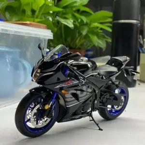 GSX-R1000 1:12 Scale Diecast Motorcycle Model 16 Sed83d12c58dc4e5aa3fd34509823ccadp