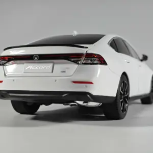 1:18 Honda Accord Diecast Model in White 12 Sedc09dcb3ded40408db09fab9e28e704a