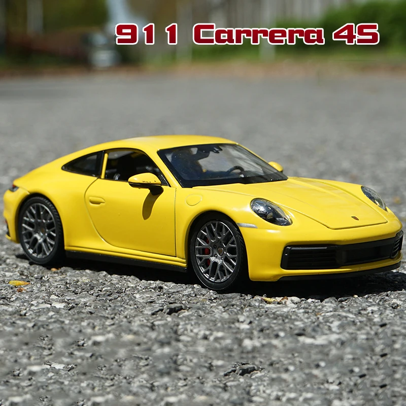 1:24 Porsche 911 Carrera 4S Diecast Model 2 1:24 Porsche 911 Carrera 4S Diecast Model - Image 2