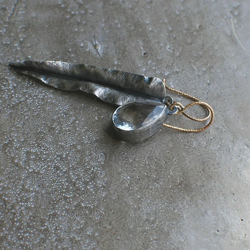 Vintage Waterdrop Leaf Drop Earrings 2 Vintage Waterdrop Leaf Drop Earrings - Image 2