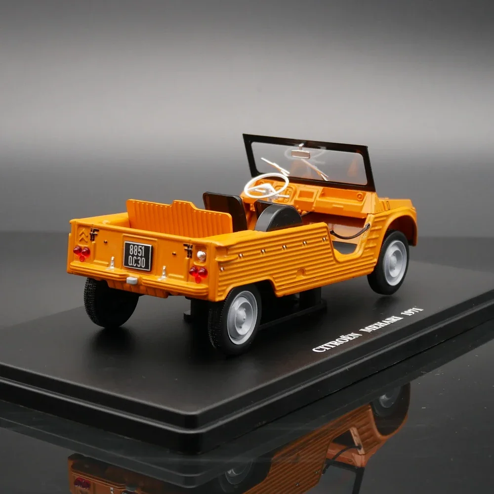 Vintage Citroen Mehari 1971 1:24 Scale Diecast 3 Vintage Citroen Mehari 1971 1:24 Scale Diecast - Image 3