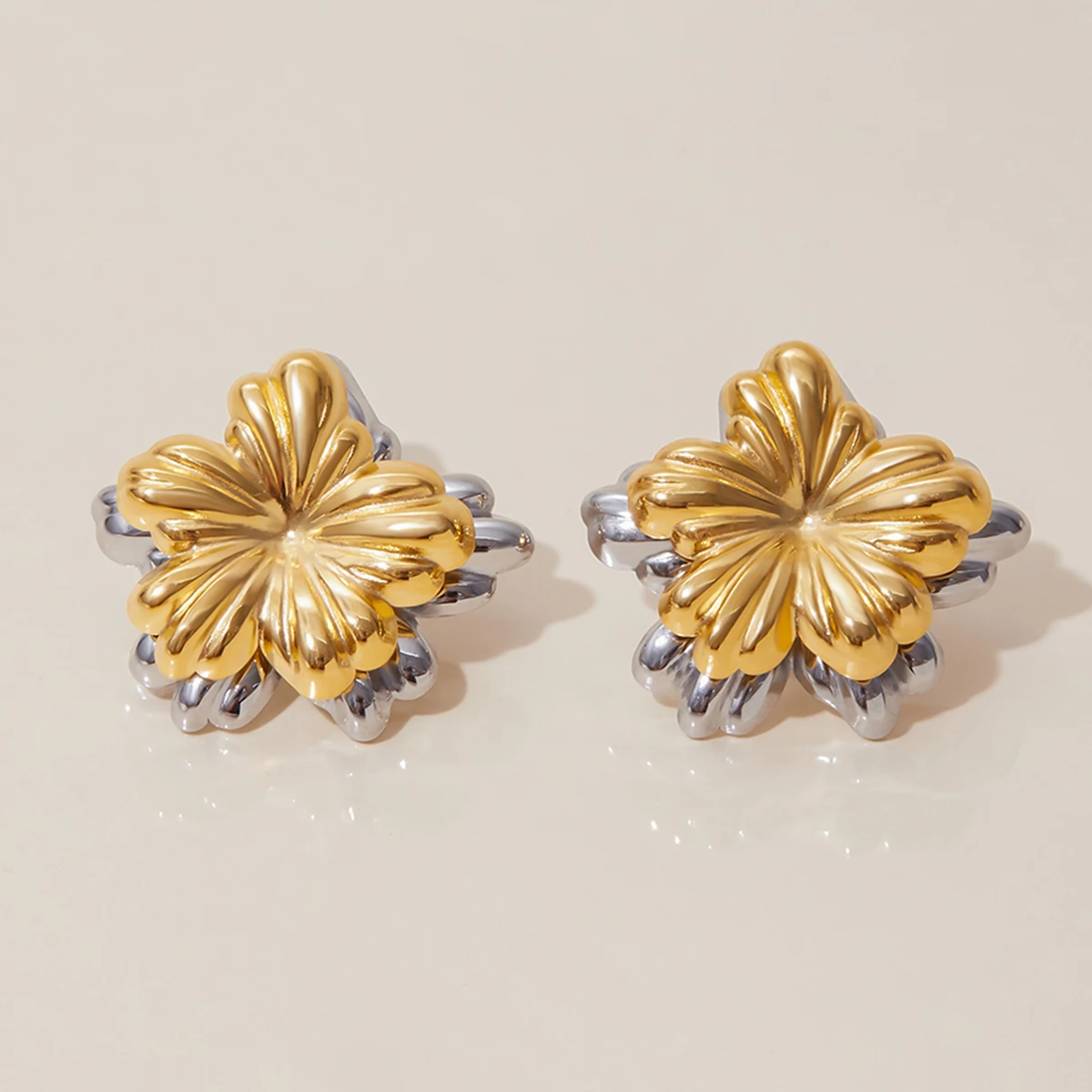 Gold-Proof Stainless Steel Flower Stud Earrings 5 Gold-Proof Stainless Steel Flower Stud Earrings - Image 5