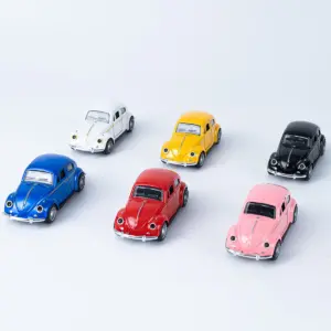 Vintage Red Volkswagen Beetle Die-Cast Model 13 Sf036effe3dcb445e88e2d45cd54dbd68C