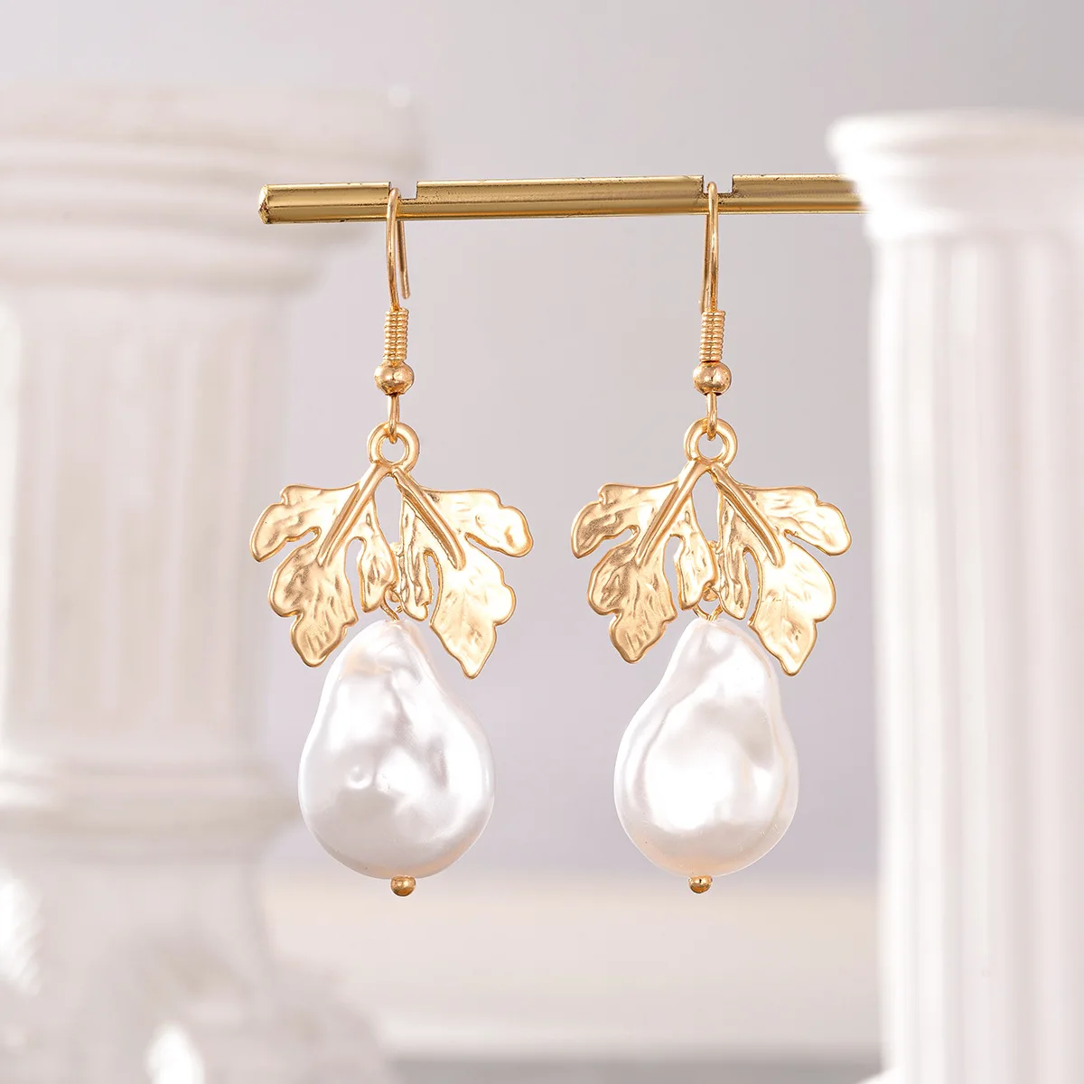 Vintage Leaf Drop Earrings LL-YS1056 2 Vintage Leaf Drop Earrings LL-YS1056 - Image 2