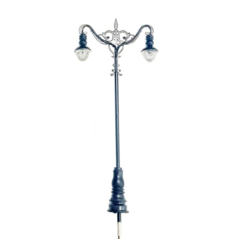 Vintage HO Scale Streetlamp Set (1 or 3) 6 Vintage HO Scale Streetlamp Set (1 or 3) - Image 6