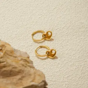 Stainless Steel Gold-Tone Heart Necklace 15 Sf11e4e5c9c0a4796aac1afc5004567f64