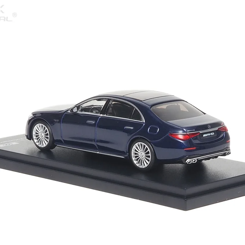 Mercedes-Benz S63 E Performance 1:64 Die-Cast Model 6 Mercedes-Benz S63 E Performance 1:64 Die-Cast Model - Image 6