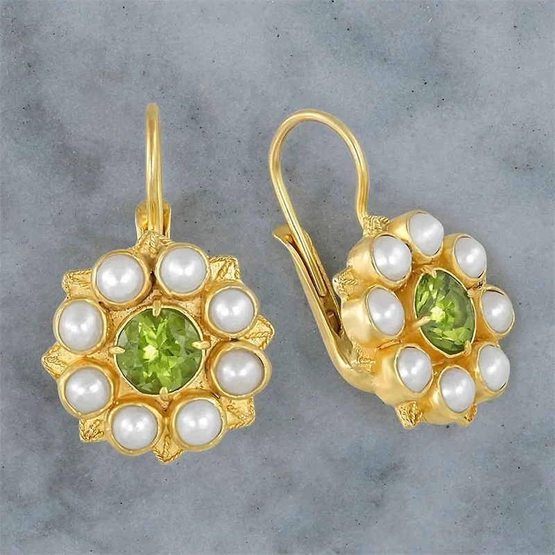 Vintage Drop Earrings with Green Stone and Pearls 2 Vintage Drop Earrings with Green Stone and Pearls - Image 2