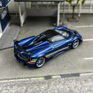 1:64 Pagani Huayra Diecast Model 10 Sf2945e0cd0fb496ea470106fef092baaM