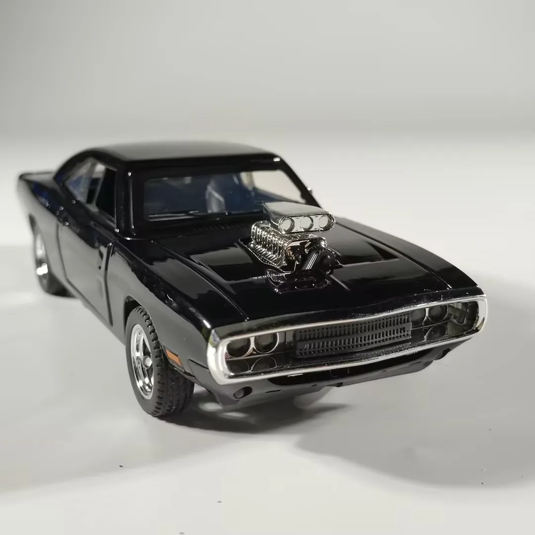 1970 Dodge Charger Supercar Diecast Model 6 1970 Dodge Charger Supercar Diecast Model - Image 6