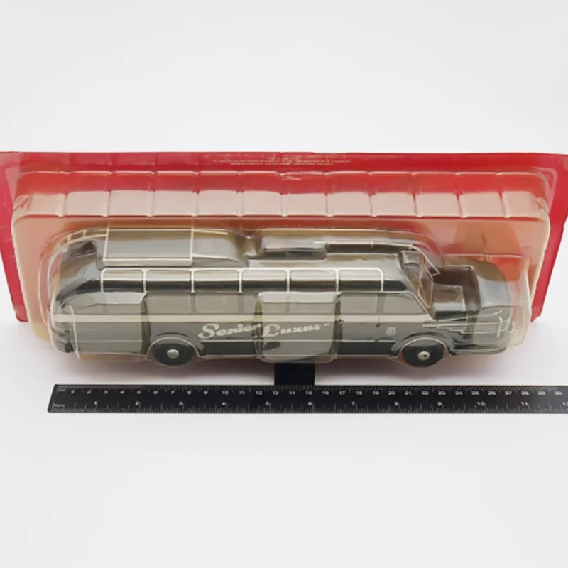 1951 Krupp Titan O80 Vintage Bus Model 1:43 Scale 6 1951 Krupp Titan O80 Vintage Bus Model 1:43 Scale - Image 6