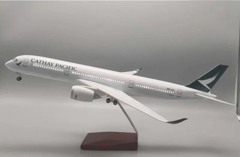 Cathay Pacific Airbus A350 Scale Model 47cm 4 Cathay Pacific Airbus A350 Scale Model 47cm - Image 4
