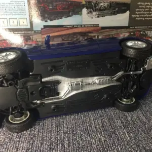 Flawed 1/18 Mercedes-Benz C-Class Coupe Model 12 Sf417a7c60e9c49e1a0cf99972a0a9140s