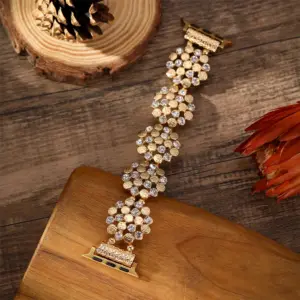 Luxury Diamond Strap for Apple Watch Series 11 Sf43f0387efac4ff897d96c633f85b123K